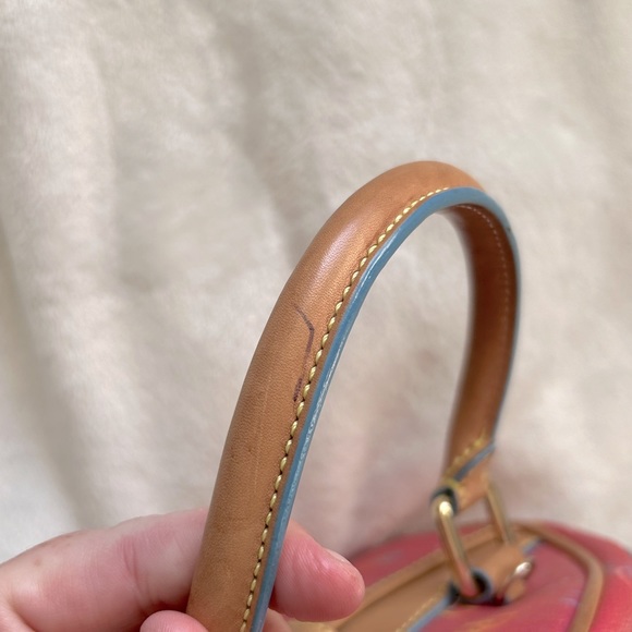 Dooney & Bourke Y2K vintage pink rainbow monogram small round canteen bag ππ©· - Picture 9 of 13